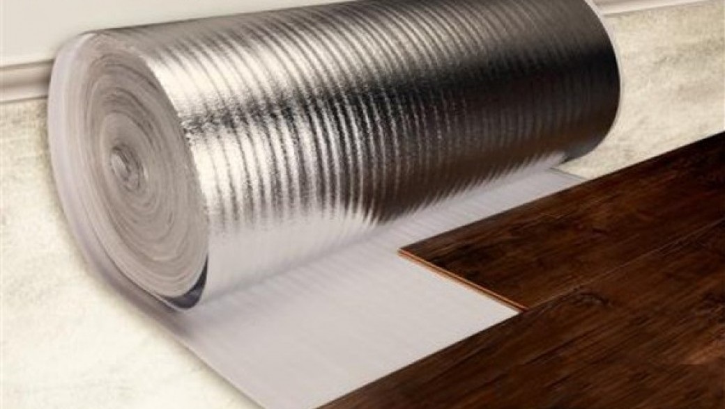 Trải xốp thi công sàn gỗ công nghiệp