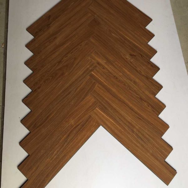 Sàn gỗ xương cá Pioner XC02